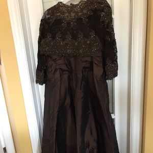 Romantic bridal dress size 20 chocolate strapless